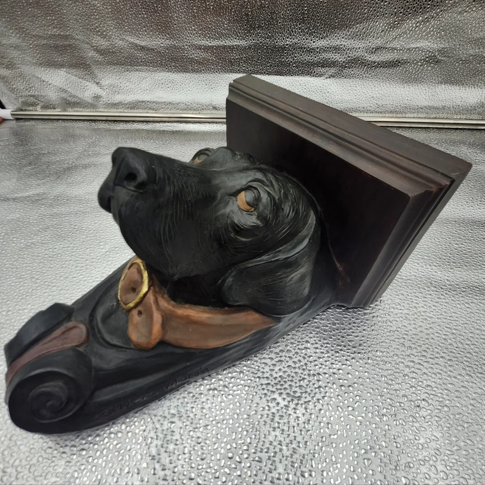 Bracket Painted Sculpted Labrador Dog Wall Shelf Sconce Resin Stein 1995